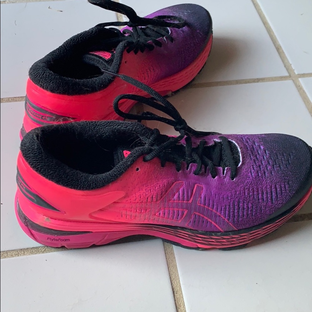 Brand new ASICS flytefoam shoe